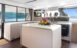 JEWEL 8