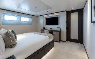 EMERALD 35