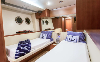 ITALIAN YACHT 85 11