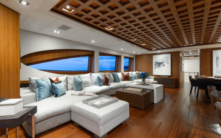 CHAMPAGNE SEAS 22