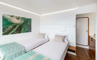 OCEAN DIAMOND 11