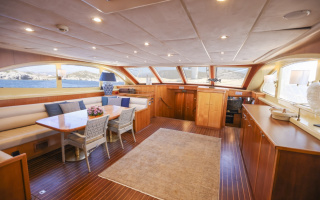 QUEEN OF SEA 12