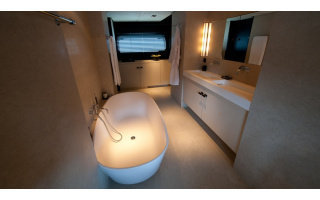 LATITUDE 14