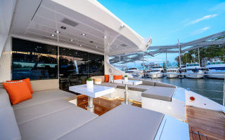 BLANC 8