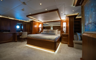 THE LANGLEY 16