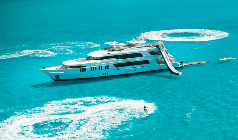 OCEAN CLUB
