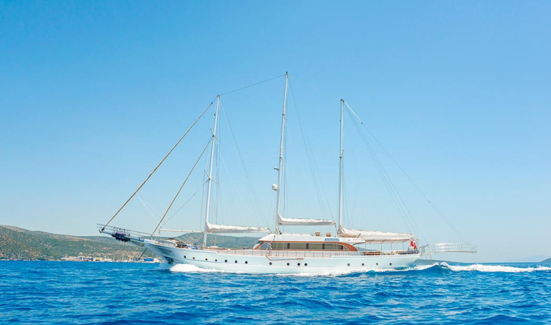 BELLA MARE