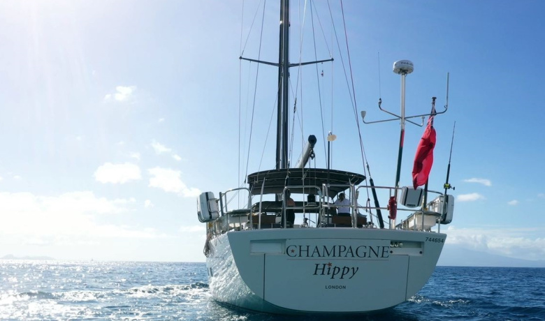 CHAMPAGNE HIPPY
